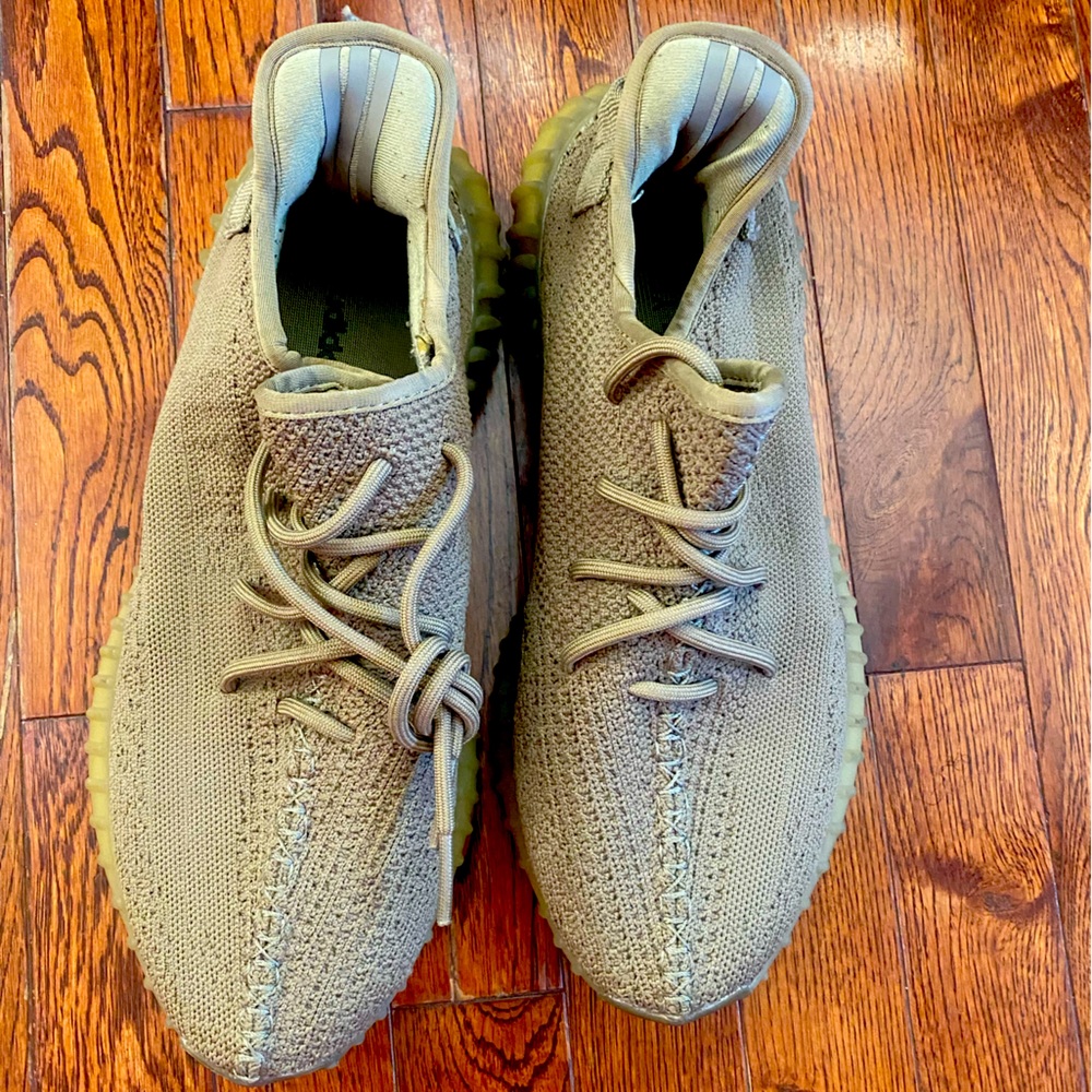 Yeezy Sneakers